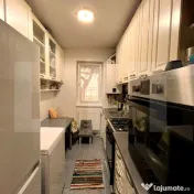 Apartament de 2 camere, parter, zona Primaverii 