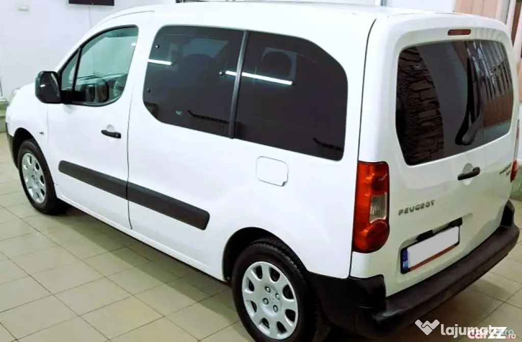 Peugeot 2012 Partner 1.6diesel 90cp Euro5 - Modelul cu 5 locuri - Tulcea (Tulcea)