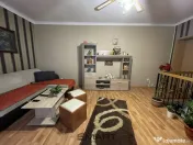 Casa cu doua apartamente si curte zona Turnisor 