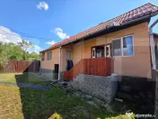 Casa de caramida cu 3 camere in satul Micfalau 