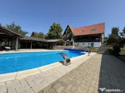 Vila cu piscina pe malul lacului Paleu - Teren 2.300 mp - s 