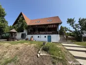 Vila cu piscina pe malul lacului Paleu - Teren 2.300 mp - s 