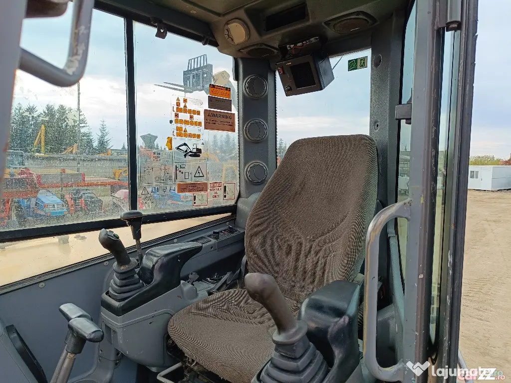 Mini-excavator Volvo ECR88 Plus, 9 tone, 2012 - Negresti Oas (Satu-Mare)