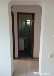 Apartament Cu 3 Camere Semidecomandate Zona Marasesti 