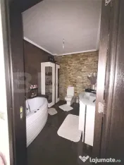 Apartament 3 camere 102 mp, terasa 59 mp ,Valea Garboului