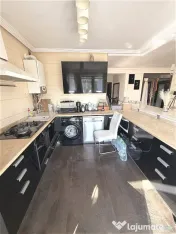 Apartament 3 camere 102 mp, terasa 59 mp ,Valea Garboului