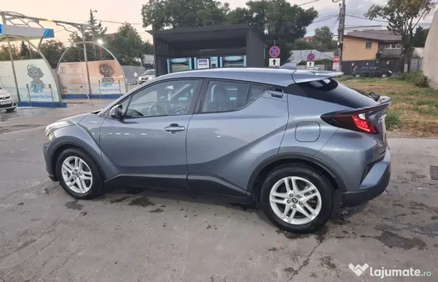 Vând Toyota C-HR, an fabricație 2020, 1.8 Hybrid, cutie automată, 63.448 km