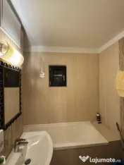 Apartament 3 camere de închiriat – Zona Valea Rosie 