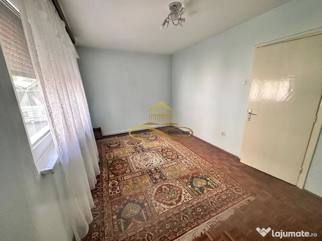 De vanzare apartament 2 camere Bacau - Bacau (Bacau)