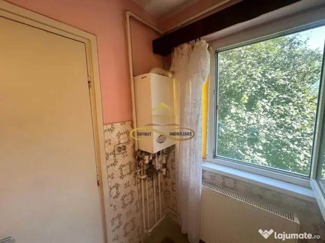 De vanzare apartament 2 camere Bacau - Bacau (Bacau)
