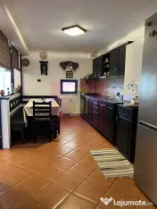 Vila cu 6 camere de vanzare in Brebu 