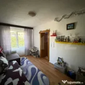 Apartament 2 camere semidecomandat zona Valea Roșie 