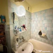 Apartament 2 camere semidecomandat zona Valea Roșie 