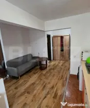 Apartament de vanzare, cu 2 camere, 39 mp, zona Florilor 
