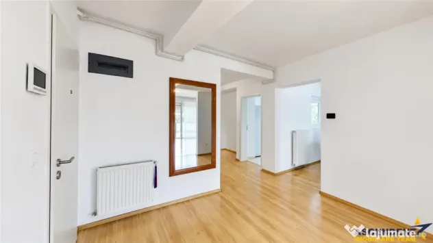 Eleganta la inaltime, Penthouse cu view verde, terasa de 50 - Brasov (Brasov)