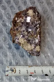 Calcit alb pe sfalerit blenda si pirita 7 cm.