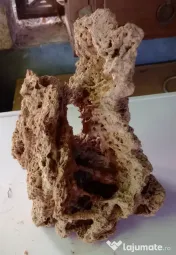 Tuf calcaros roca vulcanica lava rock 35 cm.