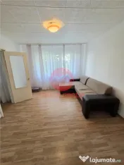 Apartament 3 Camere, Semidecomandat, zona Badea Cartan 