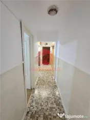 Apartament 3 Camere, Semidecomandat, zona Badea Cartan 