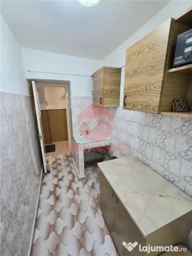 Apartament 3 Camere, Semidecomandat, zona Badea Cartan - Constanta (Constanta)