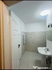 4 camere parc Tineretului, 5 min metrou, ideal sediu firma. 
