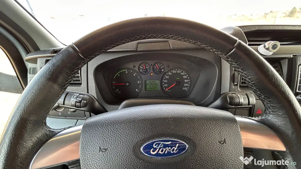 Autorulota Ford Tranzit
