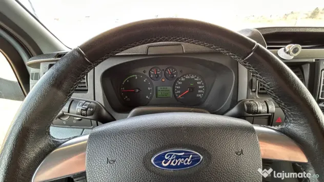 Autorulota Ford Tranzit