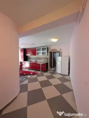 Apartament 2 camere semidecomandat ,zona Eroilor