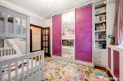 Apartament elegant 170mp, curte proprie și 3 locuri parcare 