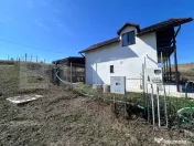 Casă de vânzare în Câmpenești – 67 mp utili, teren 5 