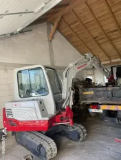 Excavator takeuchi tb 228 