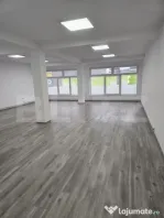Spatiu comercial, 3 birouri, 220 mp, zona Mall Bistrita