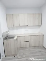Spatiu comercial, 3 birouri 220 MP , Zona Mall Bistrita 