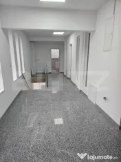 Spatiu comercial, 3 birouri 220 MP , Zona Mall Bistrita 