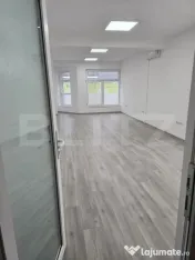 Spatiu comercial, 3 birouri 220 MP , Zona Mall Bistrita 