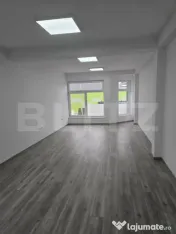 Spatiu comercial, 3 birouri 220 MP , Zona Mall Bistrita 