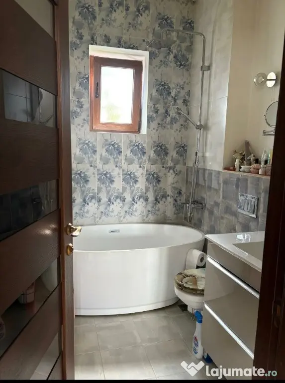 Casa / Vila ( P+E ) Zona Ultracentrala - Suceava (Suceava)