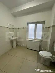 Spatiu birouri, 120 mp, vad auto si vitrina, zona Imparatul 
