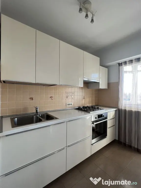 Stefan cel mare barbu vacarescu etaj 5 - Bucuresti (Bucuresti-Ilfov)