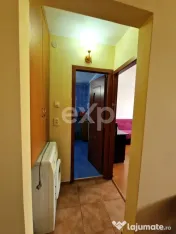 Apartament 3 camere de vânzare –Etaj 2, Micro 12
