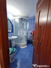 Apartament 3 camere de vânzare –Etaj 2, Micro 12