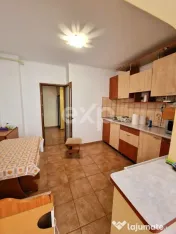Apartament 3 camere de vânzare –Etaj 2, Micro 12