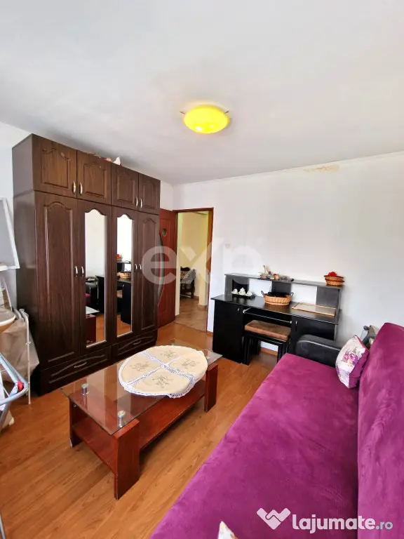 Apartament 3 camere de vânzare –Etaj 2, Micro 12 - Targoviste (Dambovita)