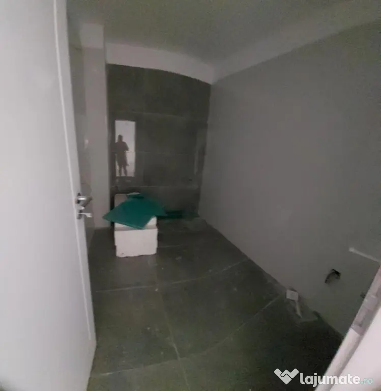 Sos. Alexandriei-2 camere tip studio-70.050 euro - Bragadiru (Bucuresti-Ilfov)