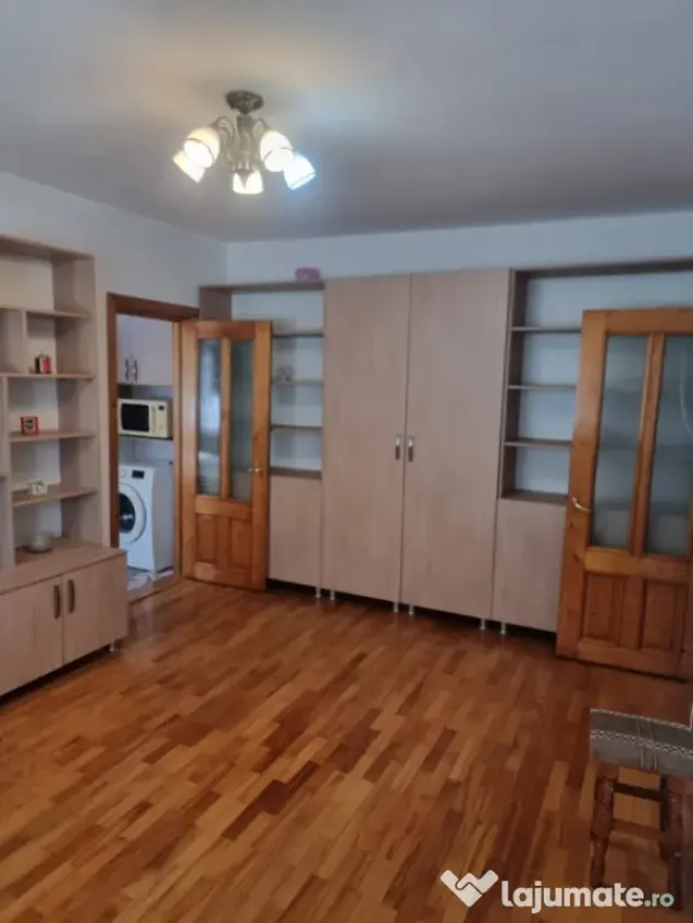 Apartament 3 camere,52mp,zona Piata Mica Radauti - Radauti (Suceava)