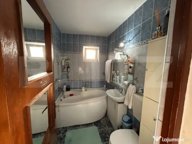 Apartament de vanzare- 3 camere, 70mp - Aiud (Alba)