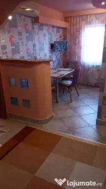 Închiriez apartament 3 camere Nufărul Oradea