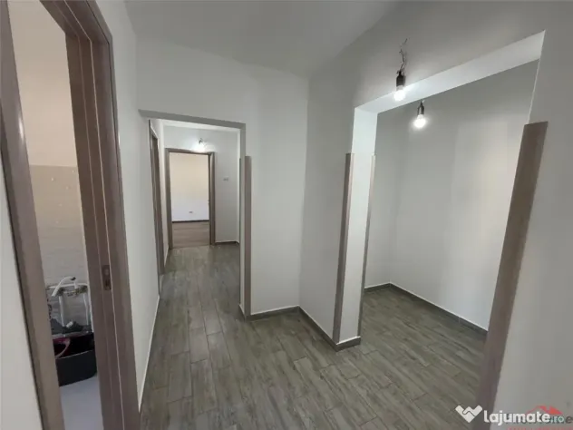 3 camere, etaj 1, renovat complet 2026, zona 2 Stejari - Tri - Focsani (Vrancea)
