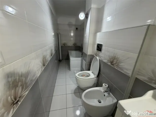 3 camere, etaj 1, renovat complet 2026, zona 2 Stejari - Tri - Focsani (Vrancea)