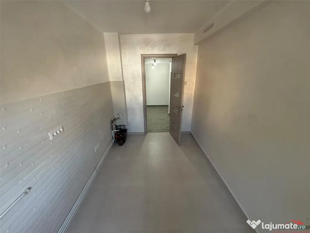3 camere, etaj 1, renovat complet 2026, zona 2 Stejari - Tri - Focsani (Vrancea)